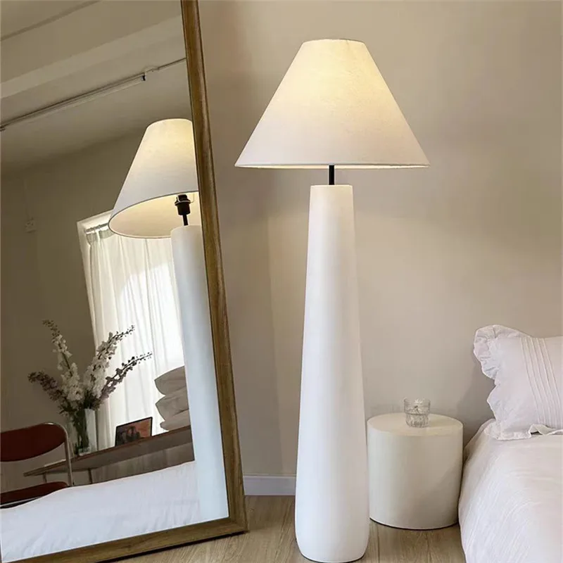 Wabi Sabi Branco Cogumelo Pé L - Resin Art Floor Design avaliação e preço