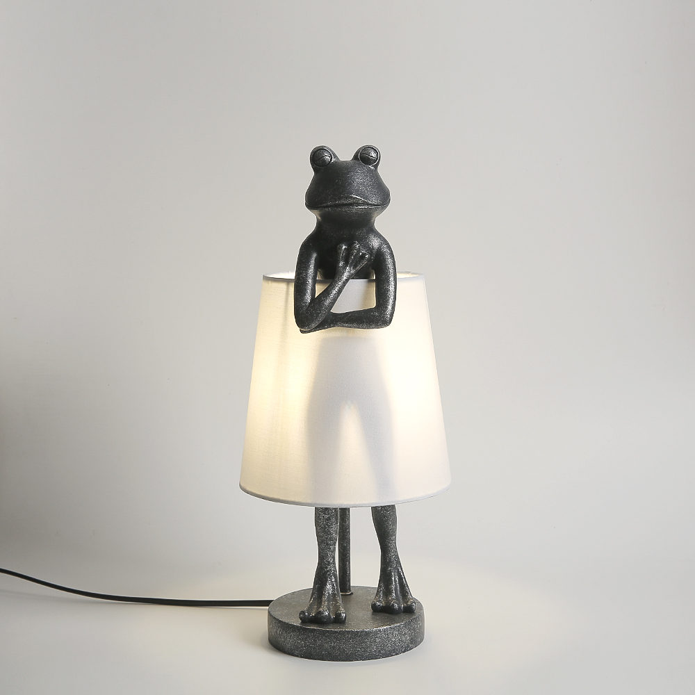 Luminária de Mesa Nórdica em R - Resin Art Floor Design avaliação e preço