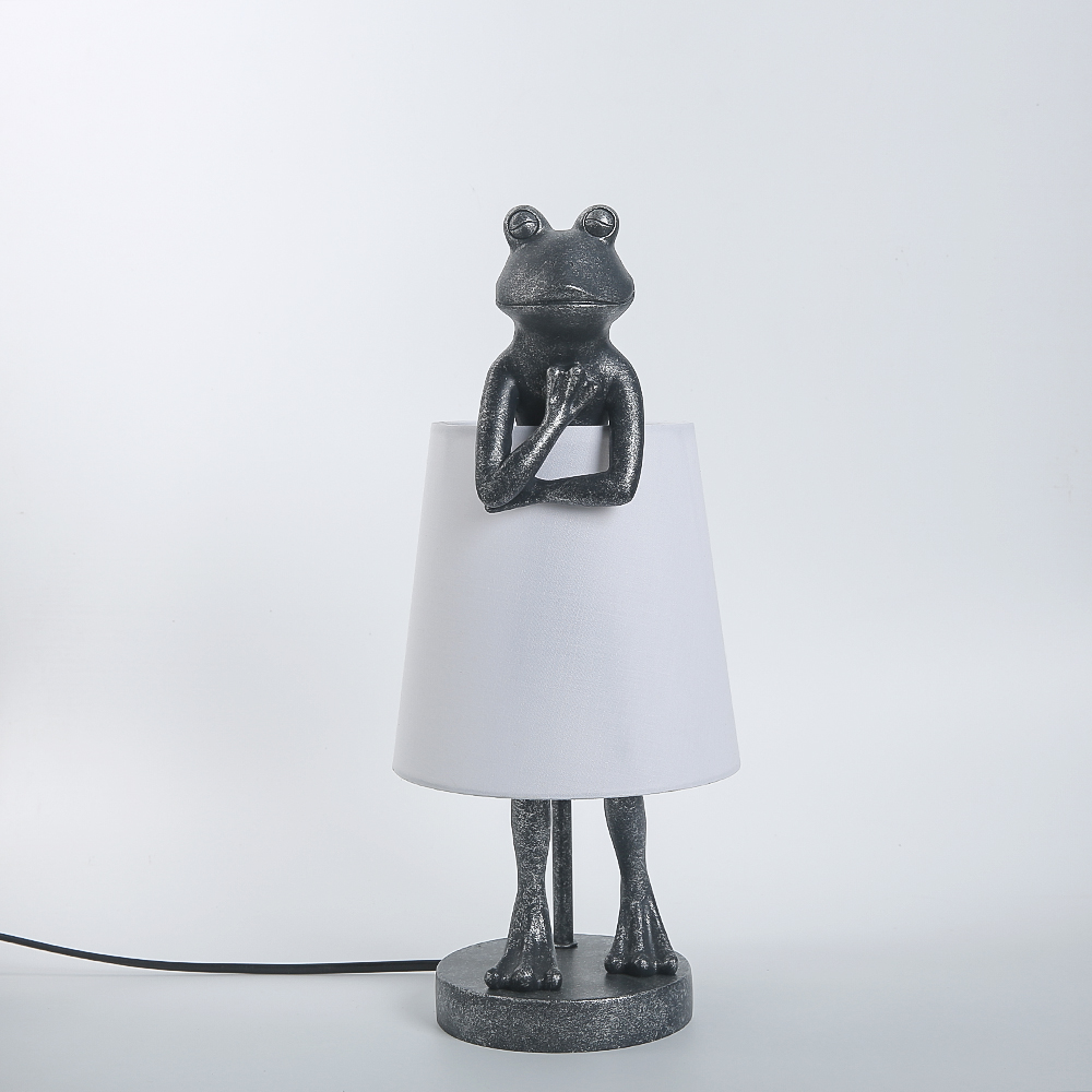 Luminária de Mesa Nórdica em R - Resin Art Floor Design avaliação e preço
